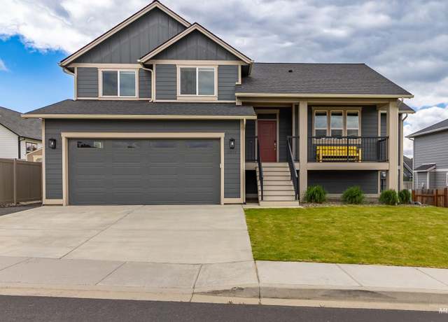 Property at 2309 E 3rd St, Moscow, ID 83843, 5 beds, 3 baths
