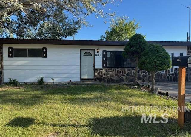 Property at 1215 E 17th N, Mountain Home, ID 83647, 3 beds, 1 bath