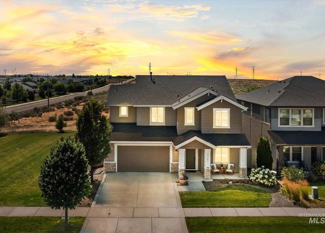 Property at 7761 S Wagons West Ave, Boise, ID 83716, 4 beds, 2.5 baths