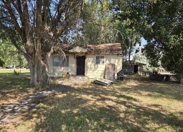 Property at 5562 95 Spur Hwy, Ontario, OR 97914, 2 beds, 1 bath