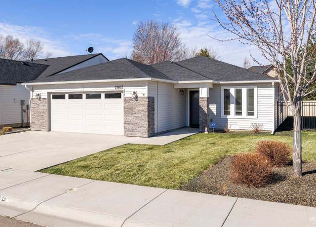 Property at 2903 N Lapis Ave, Meridian, ID 83646, 3 beds, 2 baths