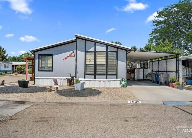 Property at 7098 W Royal Glen Ln, Boise, ID 83714-2334, 2 beds, 2 baths