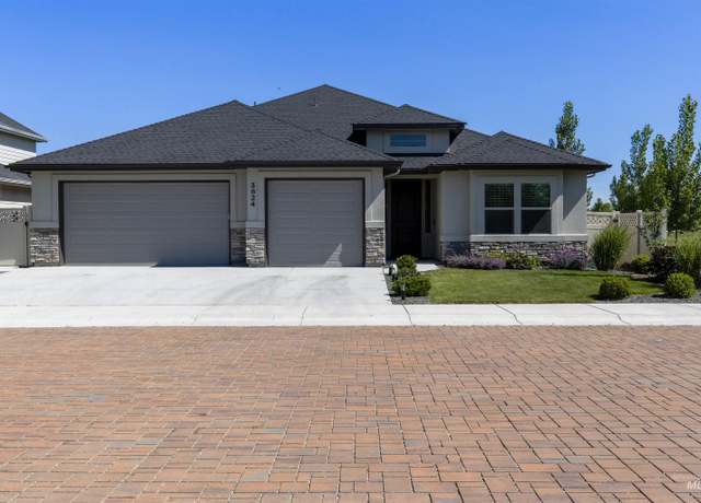 Property at 3824 W Lesina Dr, Meridian, ID 83646, 3 beds, 2 baths