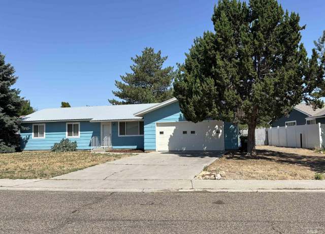 Property at 483 Loveridge Dr, Ontario, OR 97914, 3 beds, 2 baths