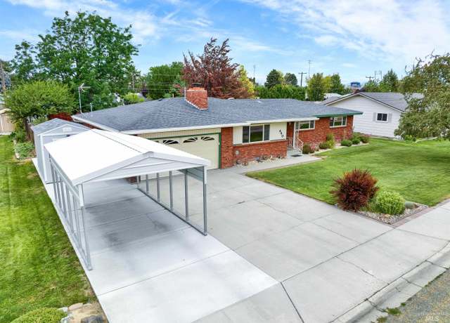 Property at 440 W Dakota Ave, Nampa, ID 83686, 4 beds, 1 bath