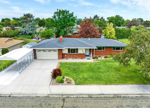 Property at 440 W Dakota Ave, Nampa, ID 83686, 4 beds, 1 bath