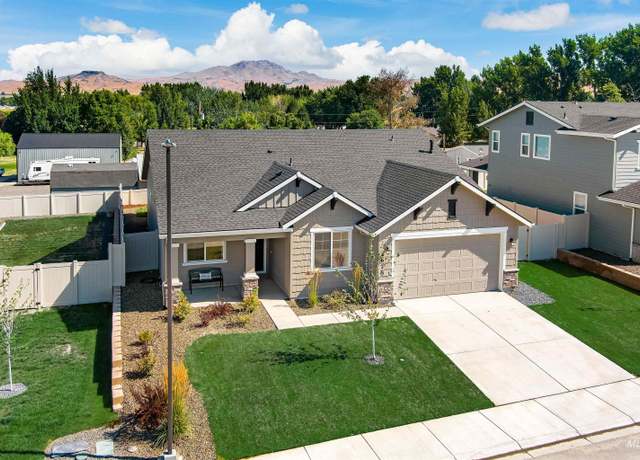 Property at 2678 Landmark St, Emmett, ID 83617, 3 beds, 2 baths