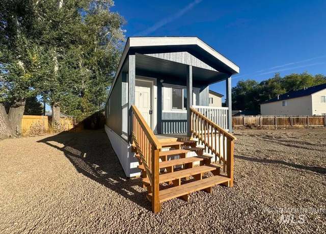 Property at 370 W 12th South #31, Mountain Home, ID 83647, 2 beds, 1 bath