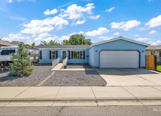Property at 1320 American Ln, Emmett, ID 83617, 3 beds, 2 baths