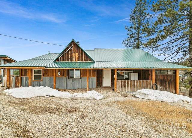 Property at 117 & 115 E Hill Rd, Idaho City, ID 83631, 3 beds, 1 bath