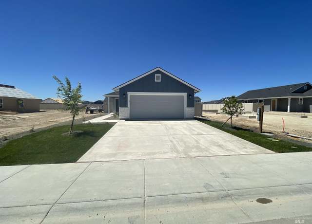 Property at 17575 Mason Ridge Way, Nampa, ID 83687, 3 beds, 2 baths