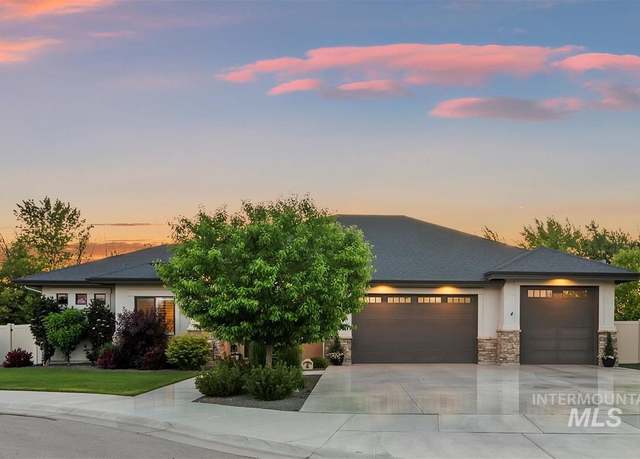 Property at 2165 N Luge Ave, Eagle, ID 83616, 3 beds, 3 baths