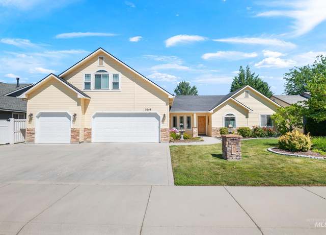 Property at 3048 N High Desert Way, Meridian, ID 83646, 4 beds, 2 baths
