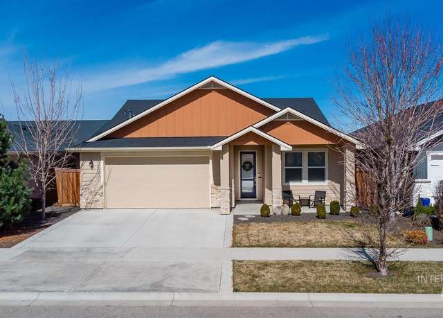Property at 10696 W Evelia St, Boise, ID 83709, 3 beds, 2.5 baths