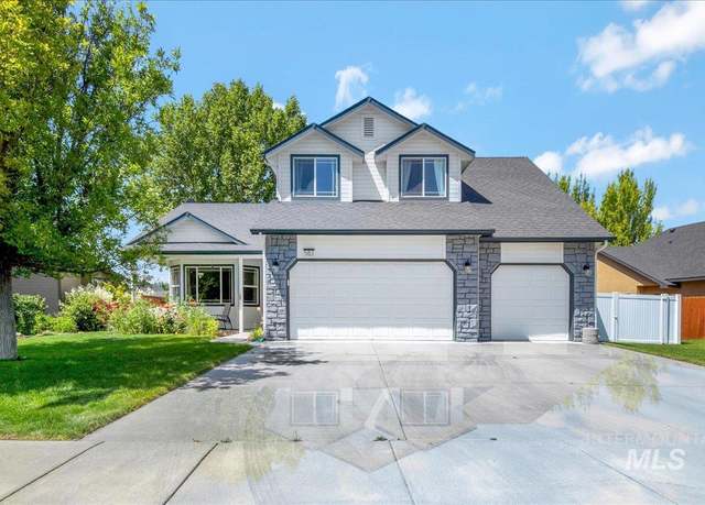 Property at 583 E Willowridge Ct, Kuna, ID 83634, 4 beds, 3 baths
