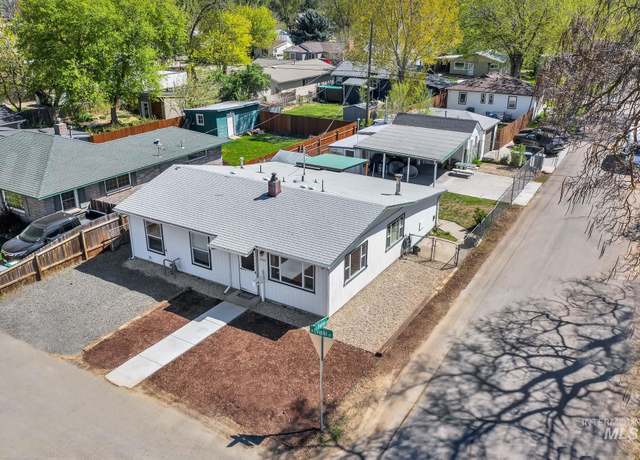 Property at 2323 W Lemhi St, Boise, ID 83705, 3 beds, 1 bath