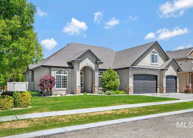 Property at 2652 E Fratello St, Meridian, ID 83642, 4 beds, 2.5 baths