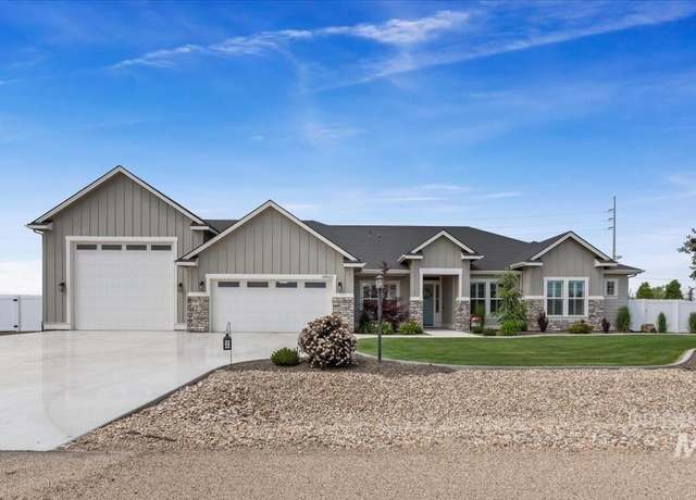 Property at 24523 Himark Way, Caldwell, ID 83607, 5 beds, 2.5 baths