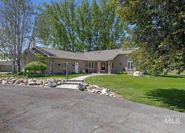 Property at 34 S 150 E, Burley, ID 83318, 5 beds, 4 baths