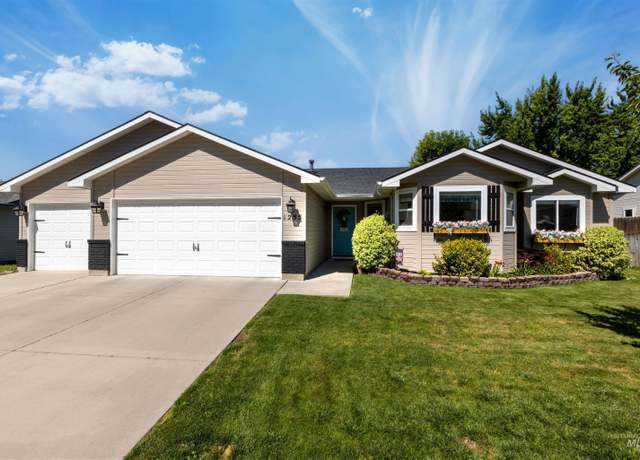 Property at 1255 N Tasavol, Kuna, ID 83634, 3 beds, 2 baths