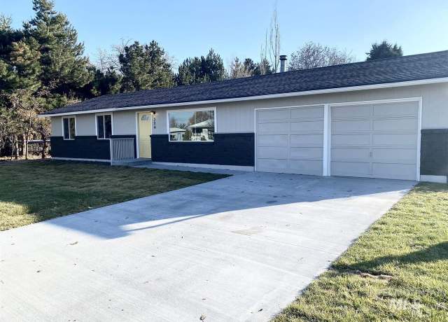 Property at 304 NE 16th St, Fruitland, ID 83619, 3 beds, 1 bath