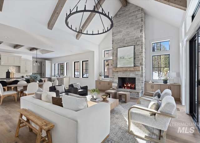 Property at 64 Ponderosa Ridge Ct, Donnelly, ID 83615, 4 beds, 3.5 baths