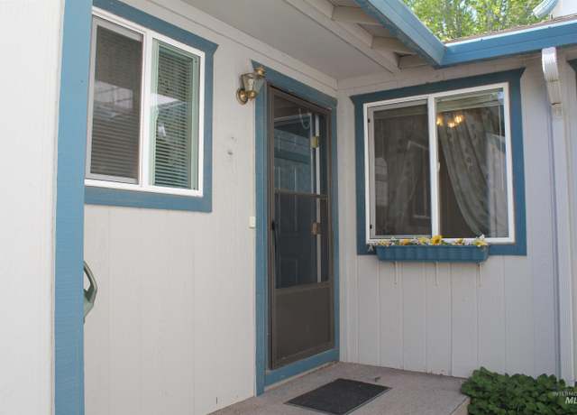 Property at 6244 Coach Royale Ln, Boise, ID 83704, 2 beds, 1 bath