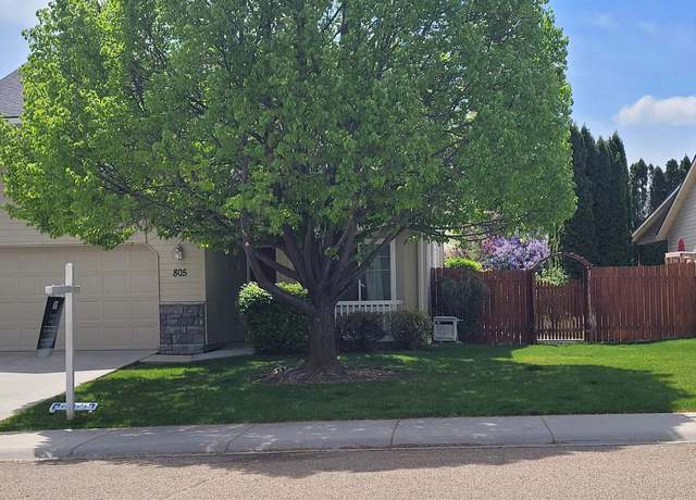 Property at 805 W Piersol St, Nampa, ID 83686, 4 beds, 2.5 baths
