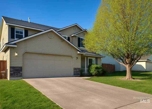 Property at 805 W Piersol St, Nampa, ID 83686, 4 beds, 2.5 baths