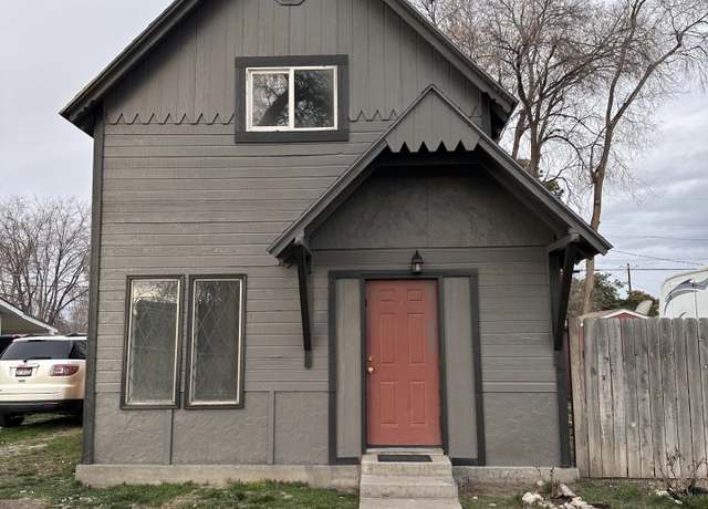Property at 213 E Freeport St, Caldwell, ID 83605, 3 beds, 2 baths
