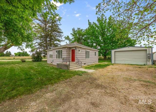 Property at 8222 Southside Blvd, Nampa, ID 83686, 3 beds, 1 bath