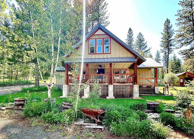 Property at 3617 Rubicon St, New Meadows, ID 83612, 2 beds, 1.5 baths