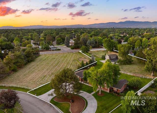 Property at 3100 S Terra Dr, Boise, ID 83709-3860, 6 beds, 3.5 baths