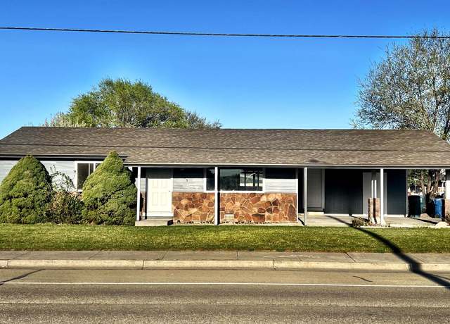 Property at 1805 Stonetree Dr, Mountain Home, ID 83647, 2 beds, 2 baths