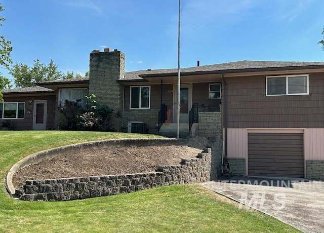 Property at 1624 Burrell Ave, Lewiston, ID 83501, 3 beds, 2 baths