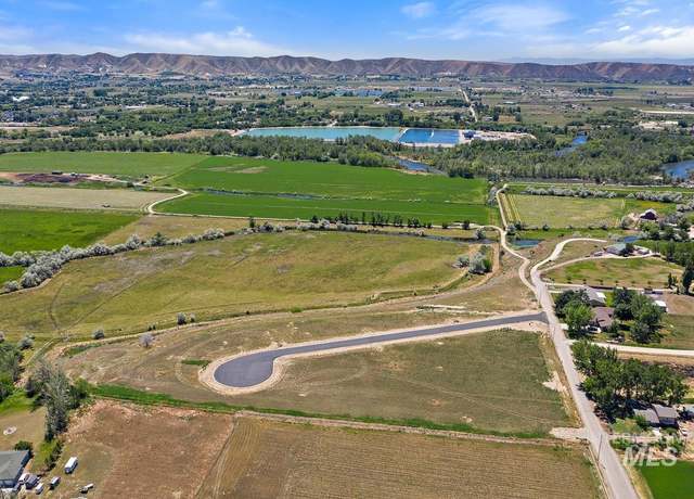 Property at 1990 Moonlight Ln, Emmett, ID 83617