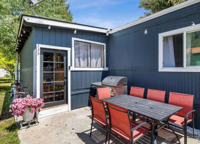 Property at 135 Meadows Dr, Ketchum, ID 83340, 3 beds, 1.5 baths