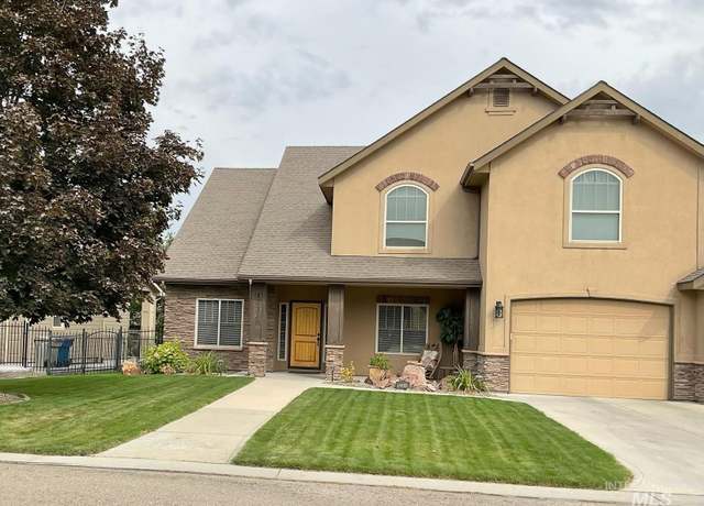 Property at 12330 S Brunswick Way, Nampa, ID 83686-9099, 4 beds, 3 baths