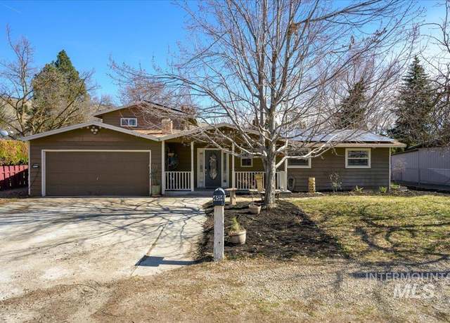 Property at 4514 N Maplewood Dr, Boise, ID 83703, 4 beds, 2 baths