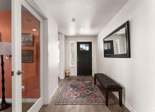 Property at 10220 W Salmonberry St, Star, ID 83669, 3 beds, 2 baths