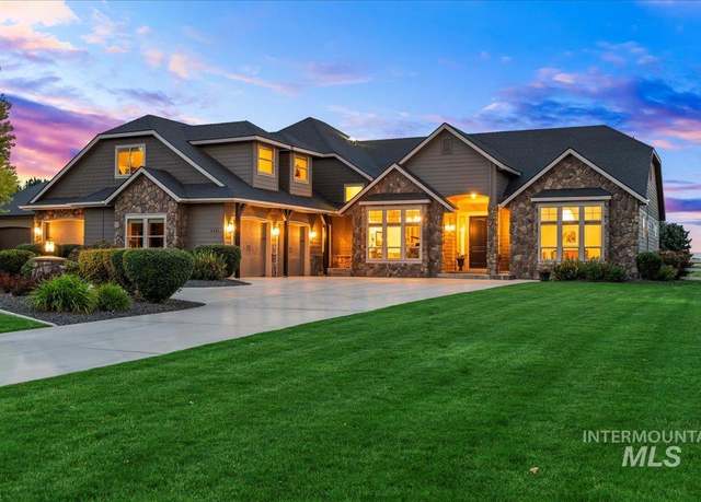 Property at 4701 W Saddle Ridge Dr, Nampa, ID 83687, 4 beds, 4.5 baths