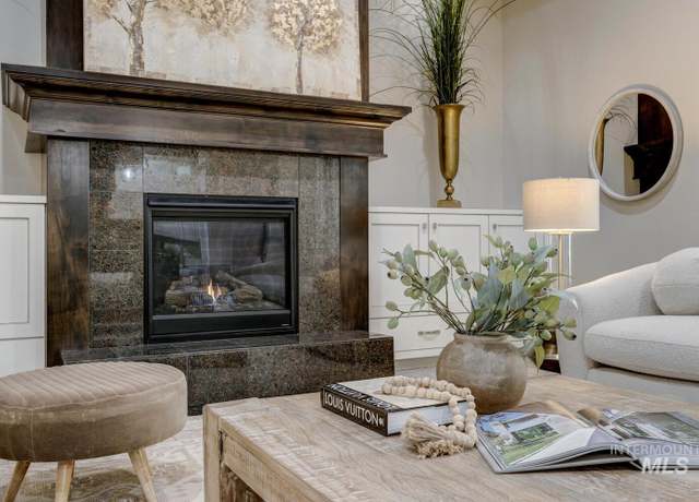Property at 5826 W Shadow Run Ct, Boise, ID 83714, 4 beds, 3.5 baths