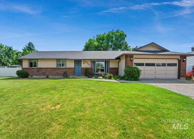 Property at 2702 N Aster Ave, Boise, ID 83704, 3 beds, 2 baths