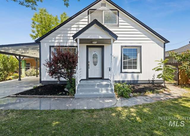 Property at 120 Anderson St, Caldwell, ID 83605, 3 beds, 2 baths