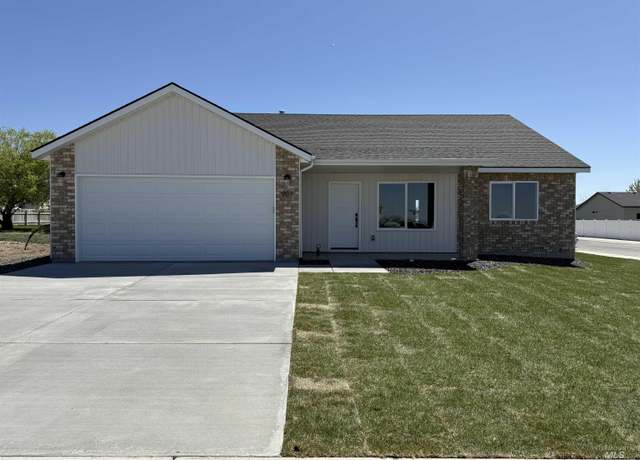 Property at 901 E 23rd Ave, Jerome, ID 83338, 3 beds, 2 baths