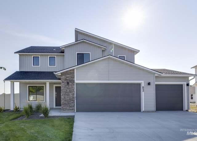 Property at 652 S Jayo Ct, Emmett, ID 83617, 4 beds, 2 baths