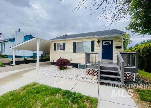 Property at 1302 7th St, Clarkston, WA 99403, 2 beds, 1 bath