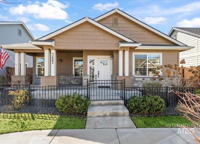 Property at 3482 N Lilyturf Ave, Meridian, ID 83646, 3 beds, 2 baths