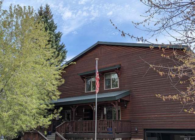 Property at 911 Davis, Mccall, ID 83638, 5 beds, 2.5 baths