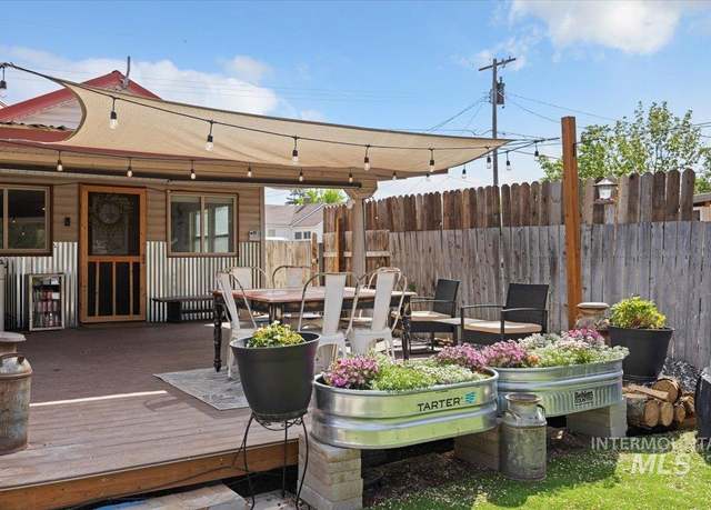 Property at 320 14th Ave N, Buhl, ID 83316, 3 beds, 1.5 baths